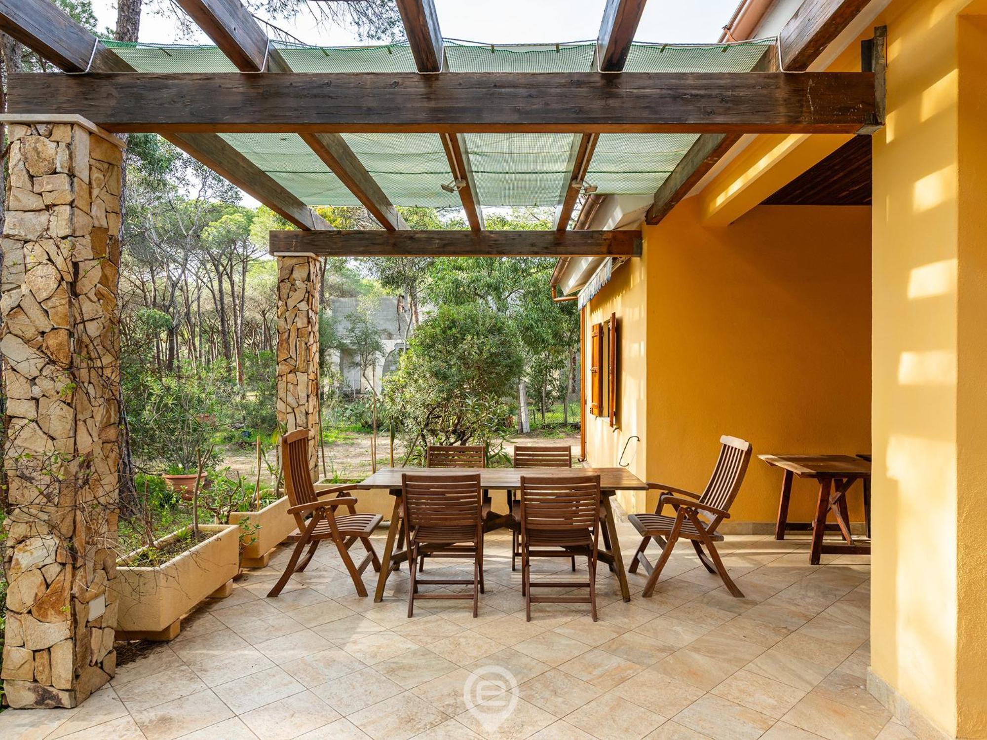 Seaside Pineta Retreat *